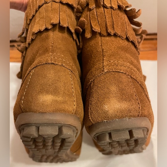 Minnetonka for J. Crew Double Fringe Suede Fur Lined Ankle Boots - Picture 5 of 13